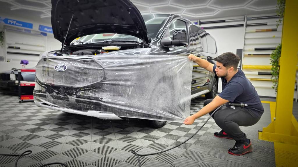 Montare profesionala folie ppf pe bara fata in Bucuresti