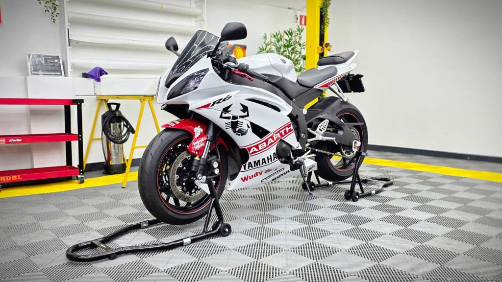 Detailing Yamaha R6 in Bucuresti