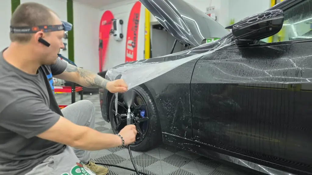 Aplicare folie PPF pe BMW M340i la ED's Detailing Garage din București