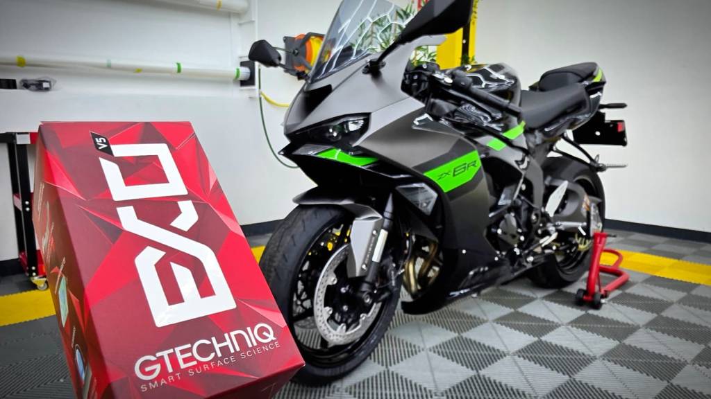 Coating ceramic moto Grechniq EXO in Bucuresti