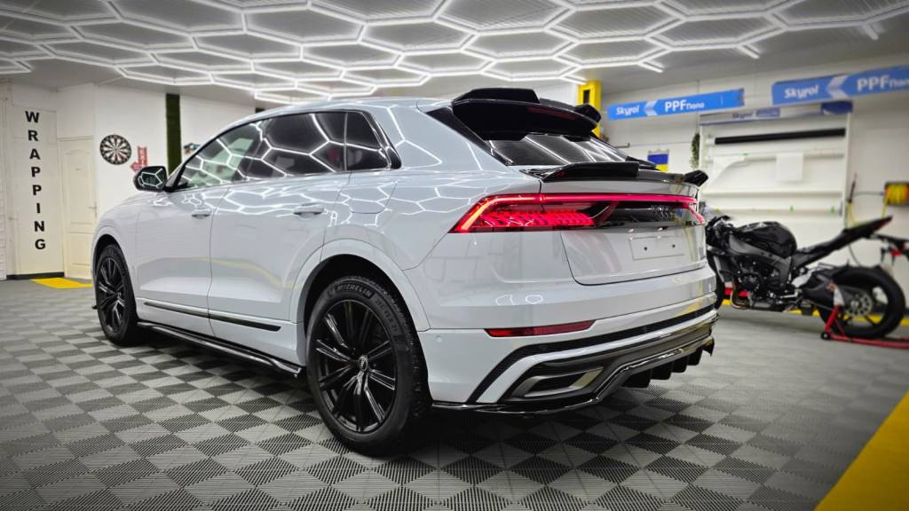 Colantare integrala Audi Q8 in Bucuresti