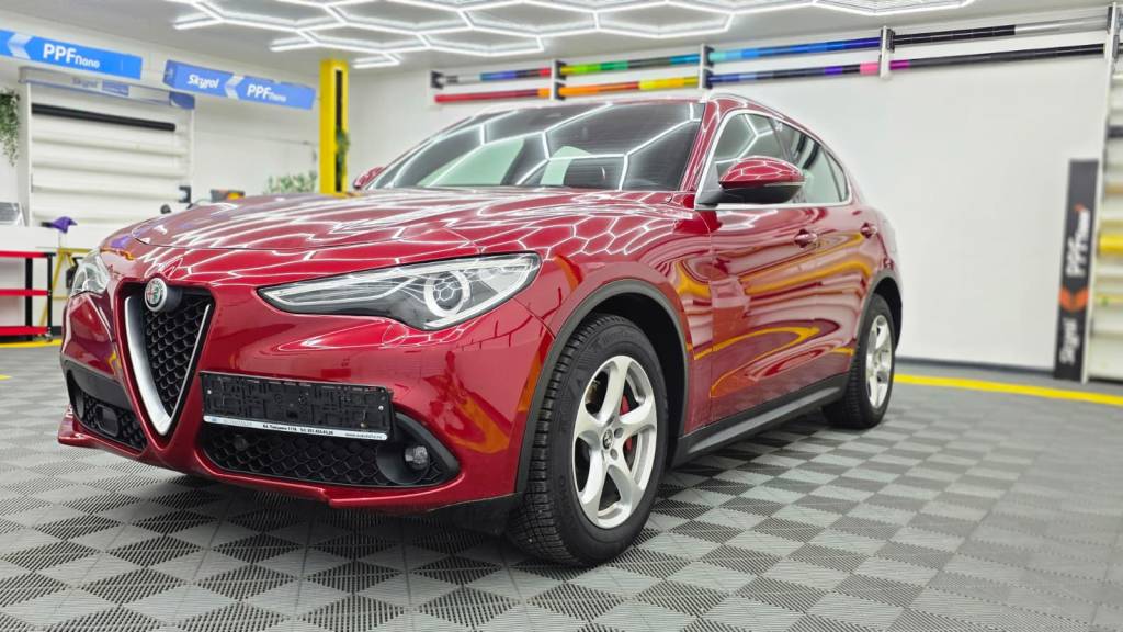 Detailing exterior Alfa Rome Stelvio in Bucuresti