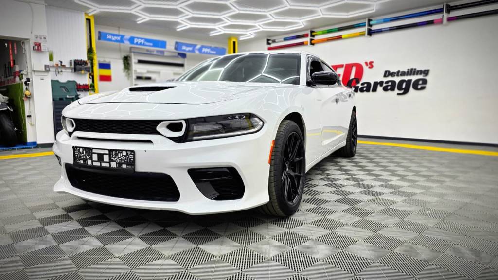 Detailing exterior complet Dodge in Bucuresti