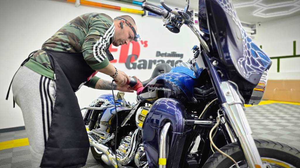 Polish profesional motocicleta in Bucuresti