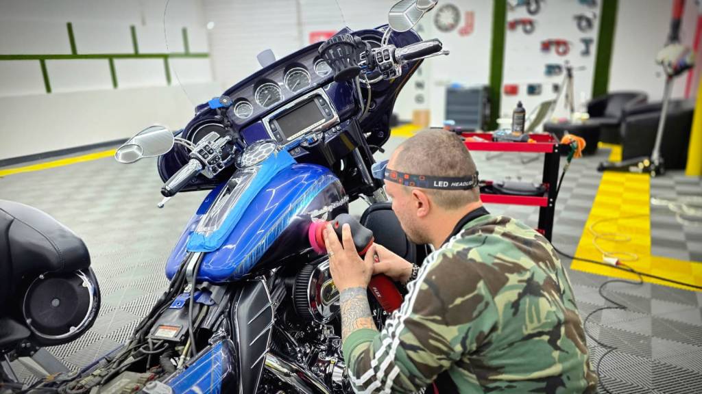 Polisish profesional Harley Davidson in Bucuresti
