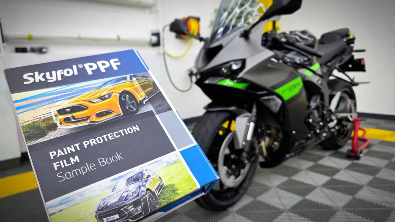 Protectie cu folie ppf motocicleta noua in Bucuresti