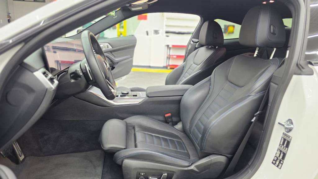 Sigilare cu protectie ceramica scaune piele Bmw G22 in Bucuresti
