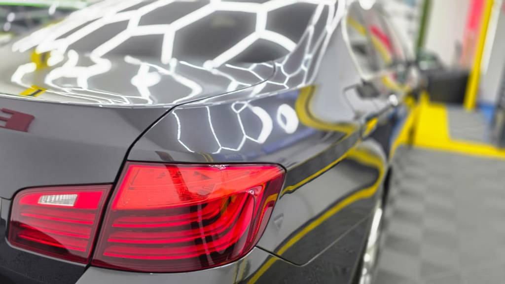Polish profesional Bmw F10 in Bucuresti