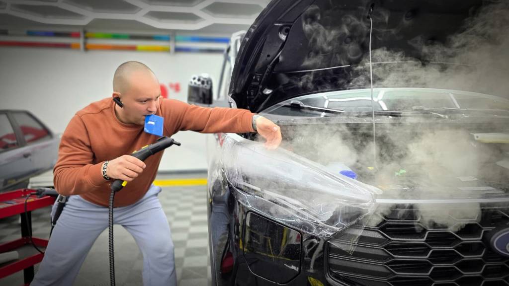 Aplicare folie ppf pe faruri profesional in Bucuresti