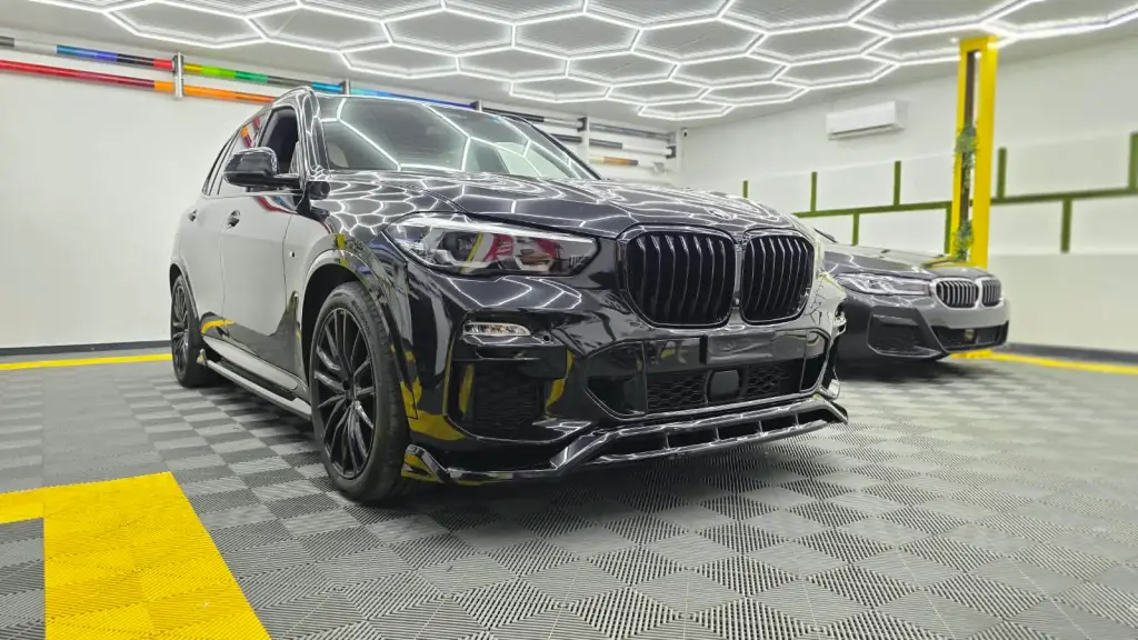 BMW X5 G05 după aplicarea protecției ceramice la ED's Detailing Garage București