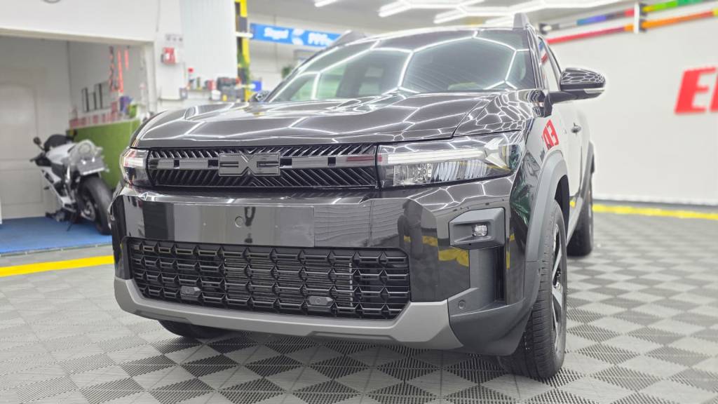 Colantare grila fata Dacia Bigster in Bucuresti