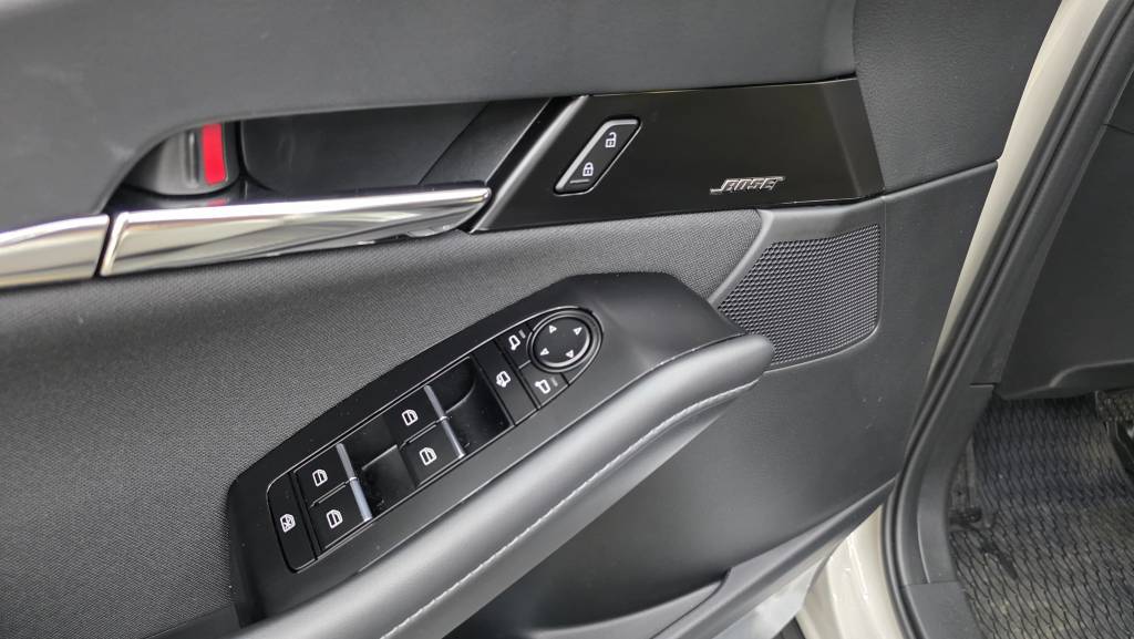 Protectie ppf mat elemente negru lucios Mazda CX-30 in Bucuresti