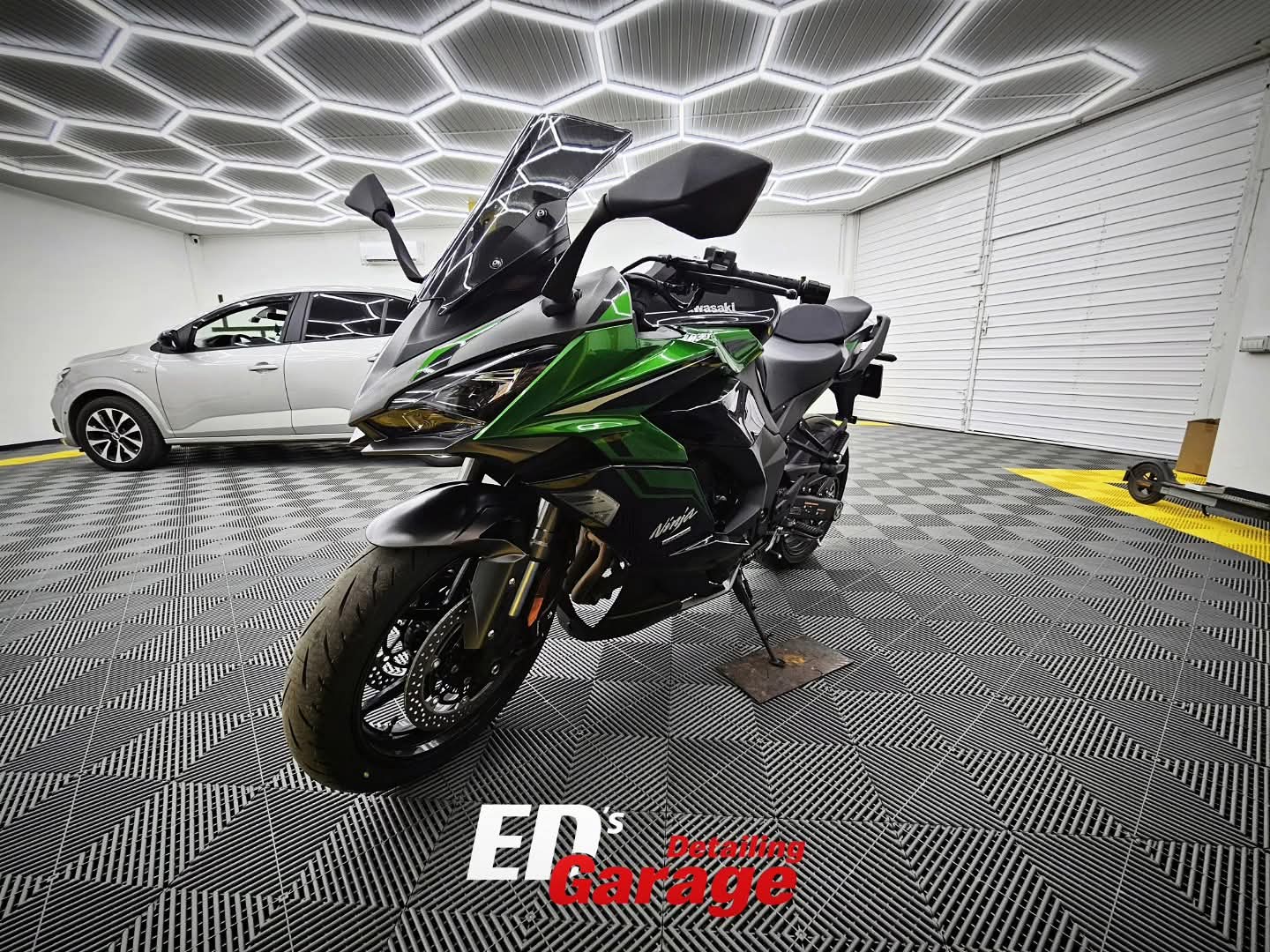 Infoliere cu PPF carene motocicleta Kawasaki Ninja in Bucuresti