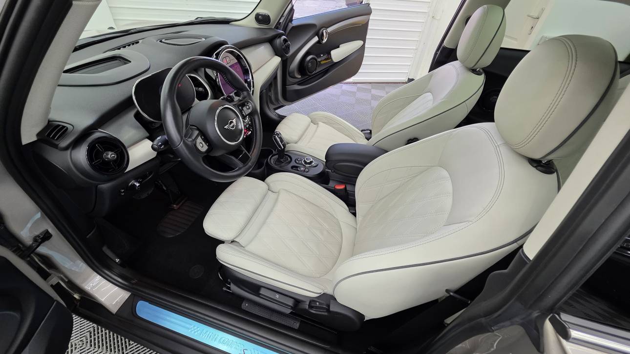 Detailing interior MINI ONE