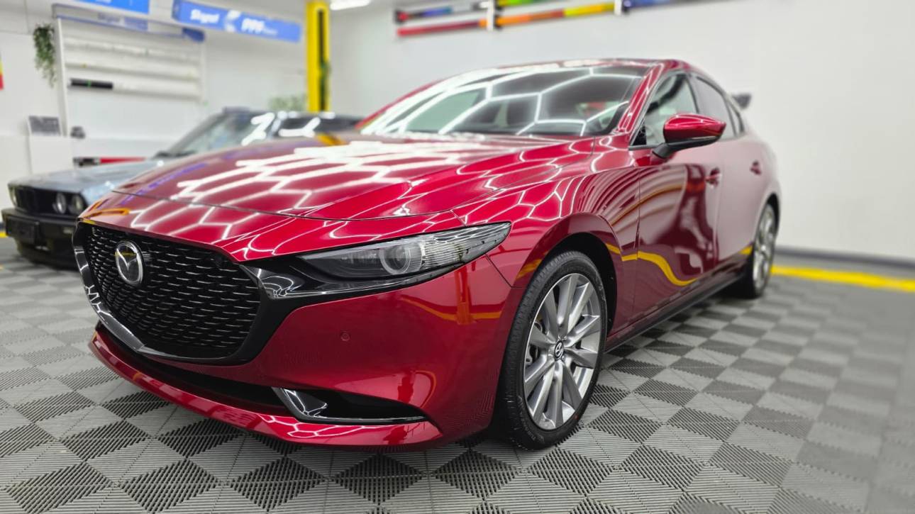 Mazda protejata cu protectie ceramica