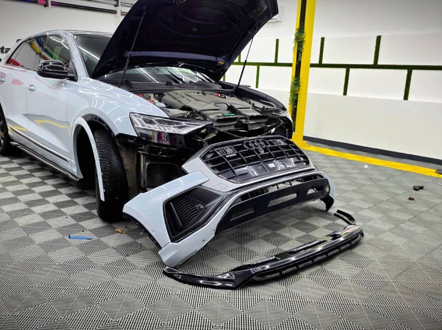 Demontare corecta inainte de montare kit tuning Maxton in Bucuresti