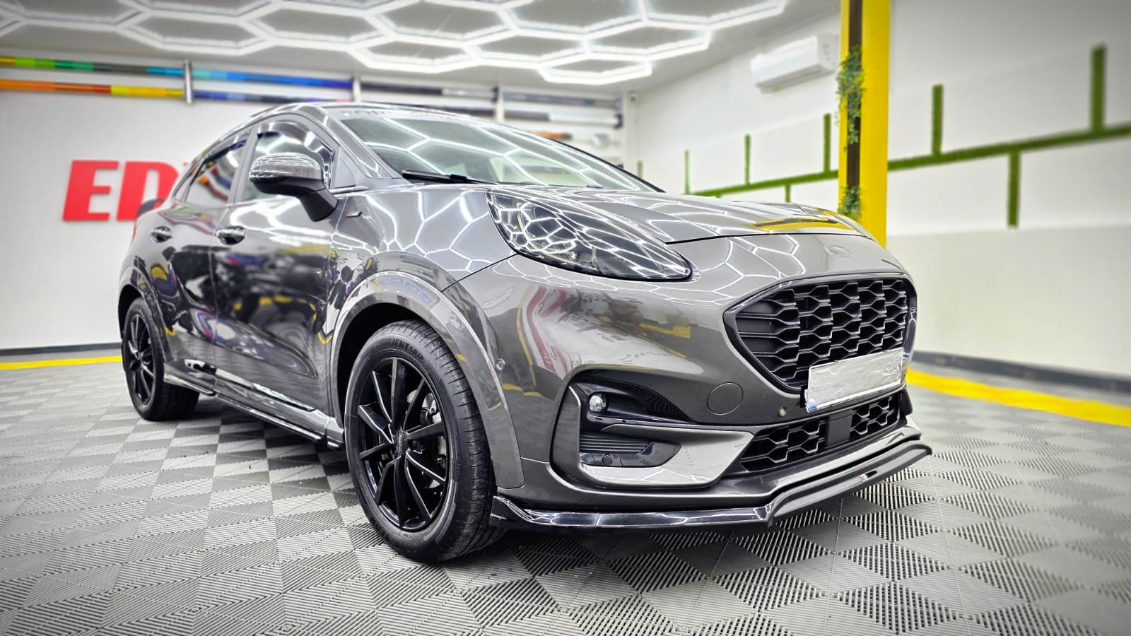 Montare elemente Maxton Design pe Ford Puma in Bucuresti